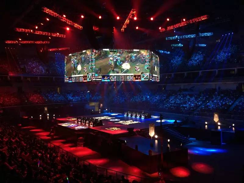 UP发布对阵RNG赛前返图：胜心不熄，勇往向前