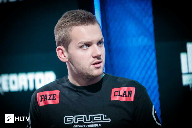 Spirit 将 Falcons 淘汰出 2025 年 StarLadder 布达佩斯 Major 淘汰赛