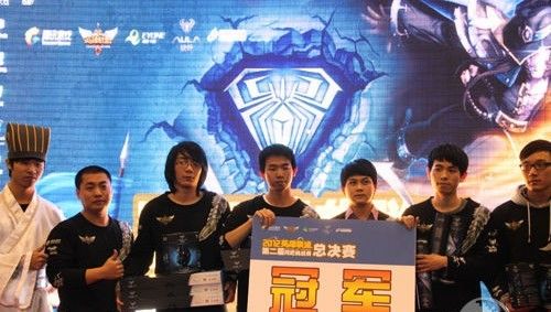 兄弟冠军凯莎以五杀强势回归， Hope ，天妃，金克丝失败， Top Esports 夺回一城